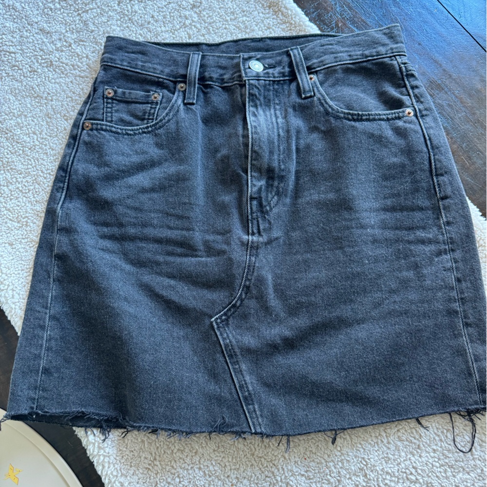 Levi’s denim skirt